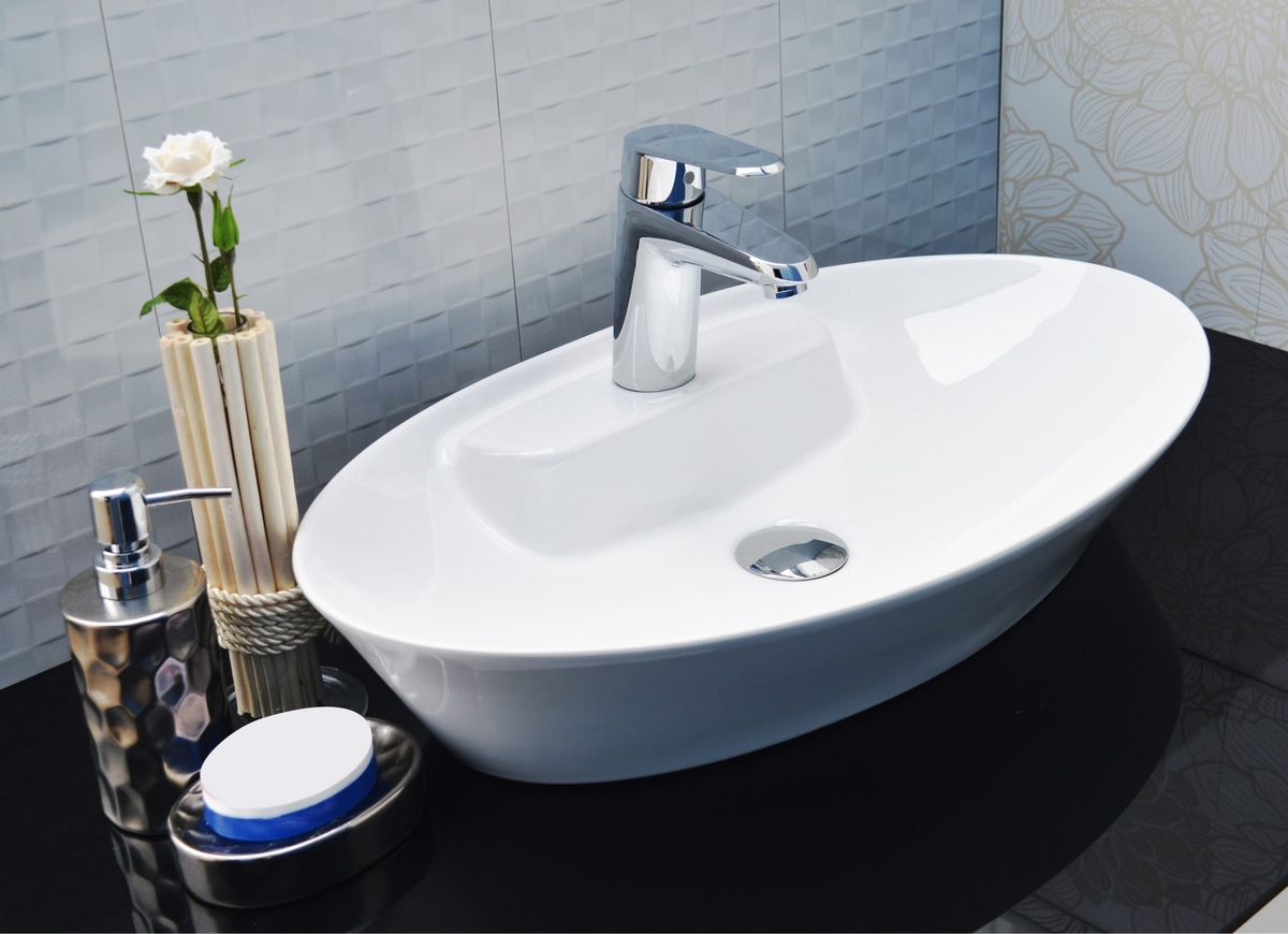 Раковина СeramaLux N9398 610*360 мм (белый)