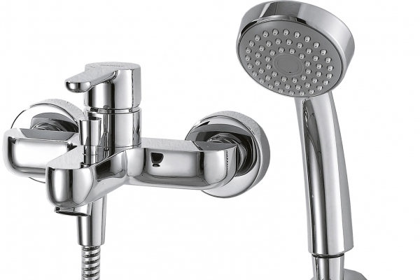 Смеситель для ванны Bravat Stream F63783C-B (хром)