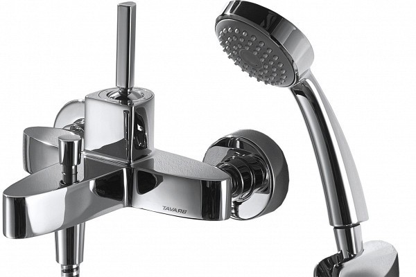 Смеситель для ванны Bravat Spring F679113C-B (хром)